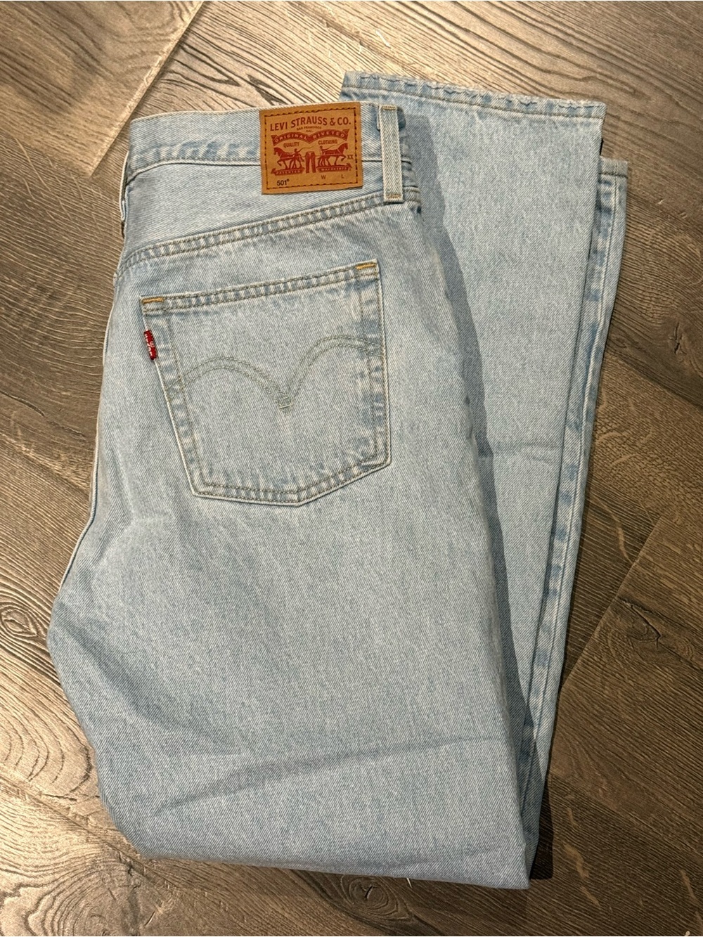 Levi's Light Blue Relaxed Fit Women's Jeans